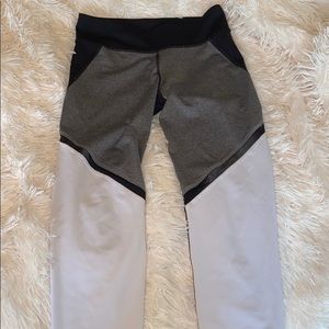 Black, White, & Mesh cropped leggings size S